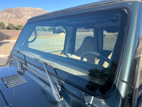 Used 2002 Jeep Wrangler Sport AWD/4WD image 12