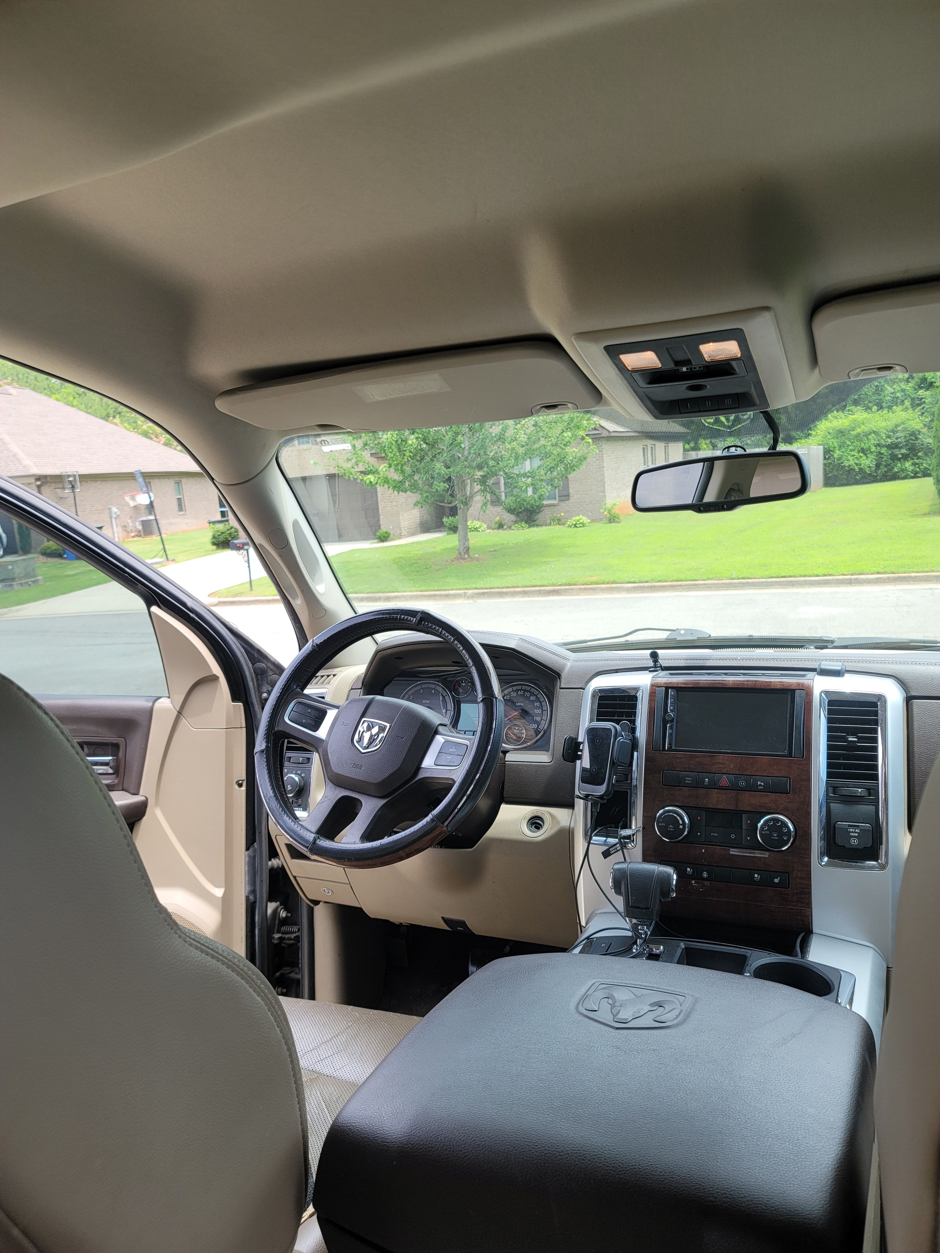 Used 2010 Dodge Ram 1500 Truck Laramie w/ Chrome Accents Group RWD image 20