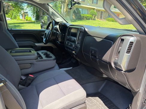 Used 2016 Chevrolet Silverado 2500 LT w/ LT Convenience Package AWD/4WD image 11