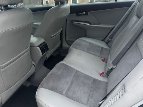 Used 2013 Toyota Camry XLE w/ Leather Pkg image 13