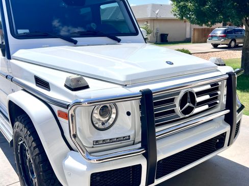 Used 2017 Mercedes-Benz G 550 image 4