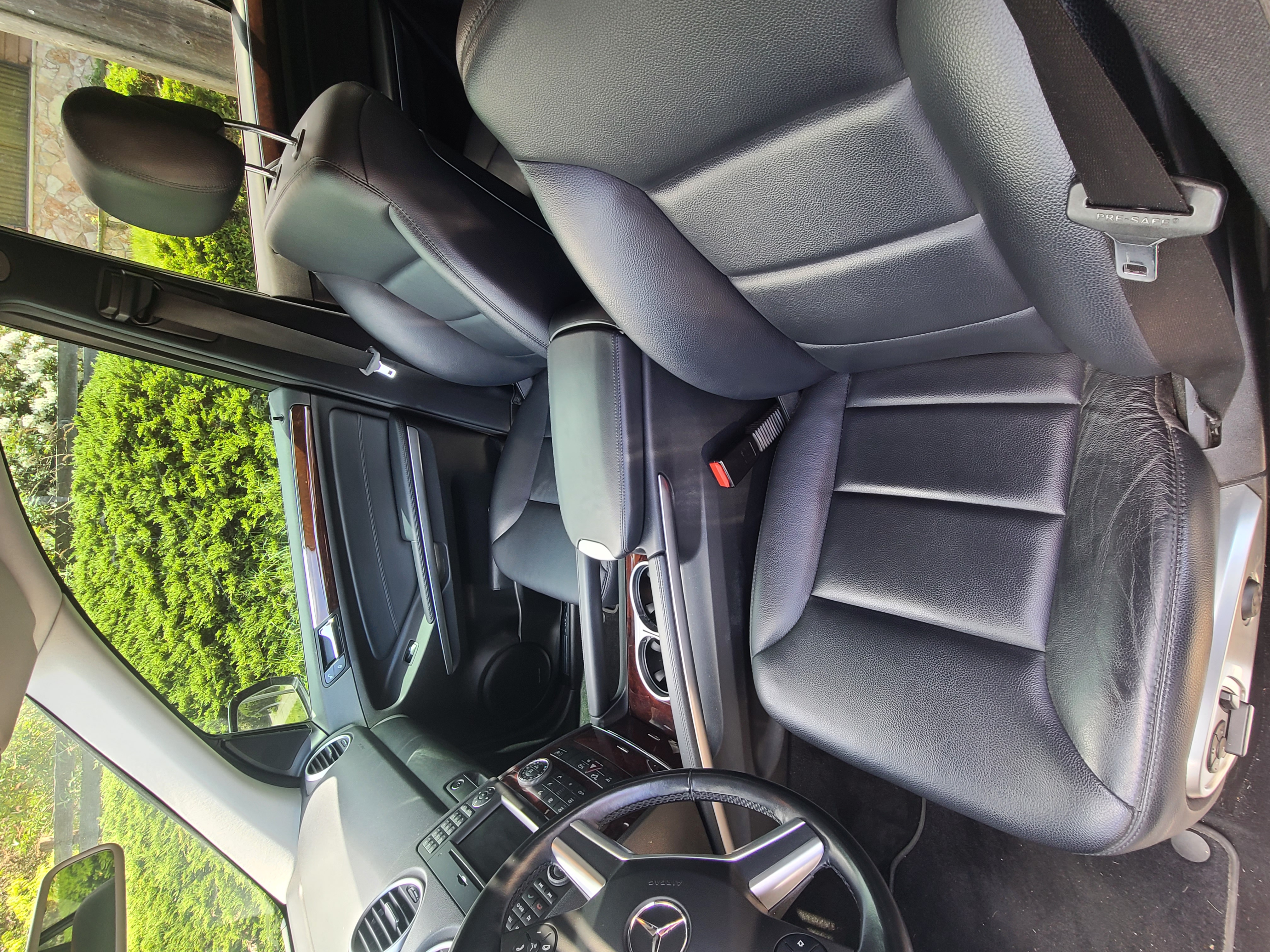 Used 2010 Mercedes-Benz ML 350 4MATIC image 2