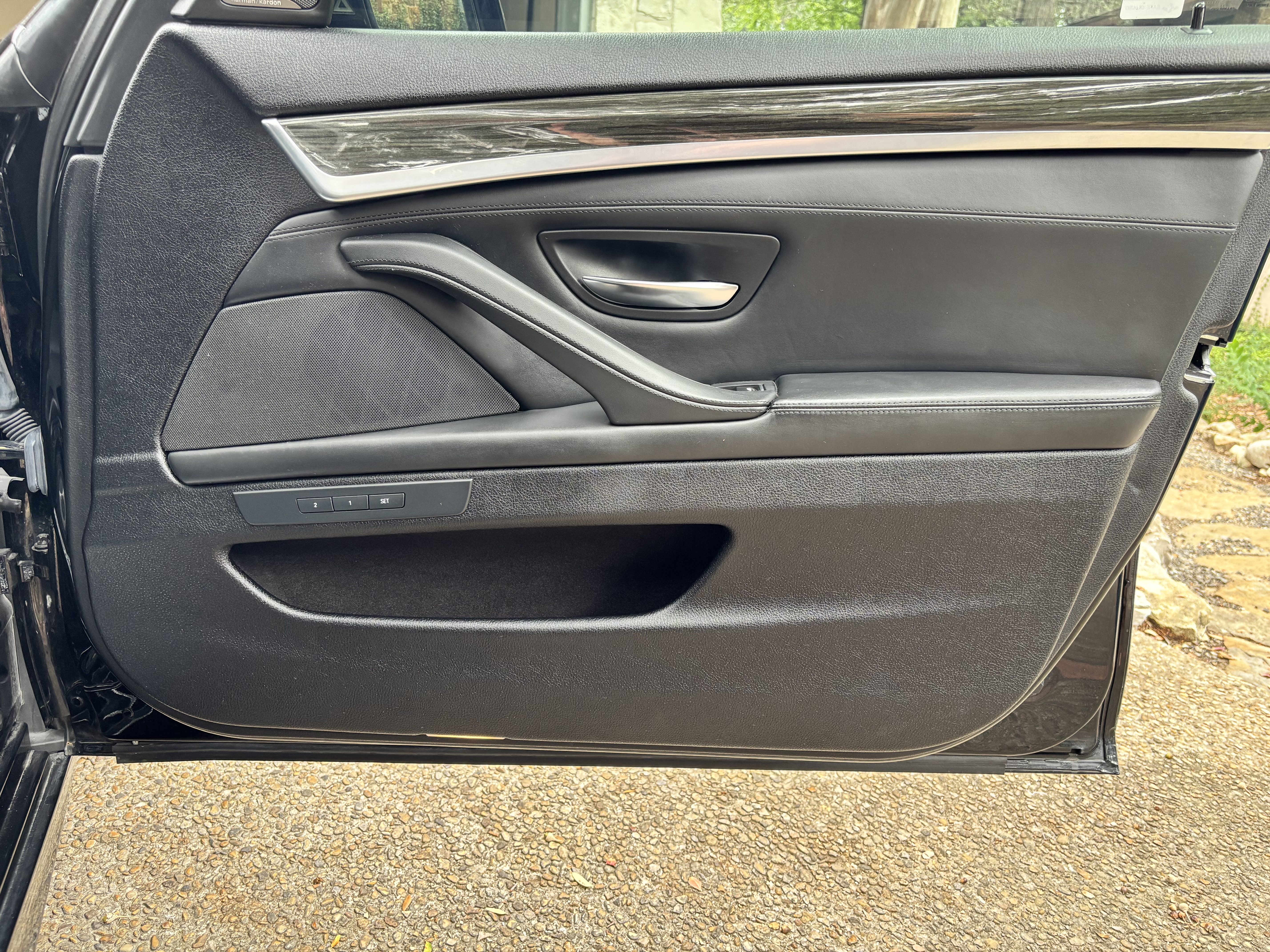 Used 2016 BMW 550i Sedan RWD image 17