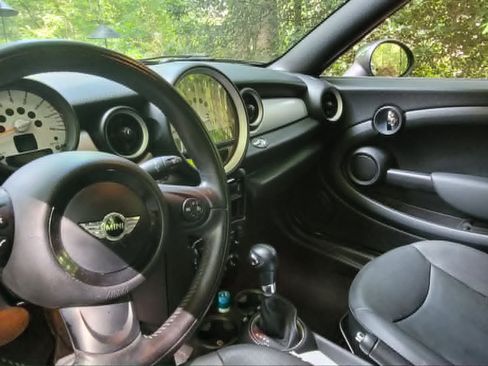 Used 2013 MINI Cooper Roadster FWD image 16