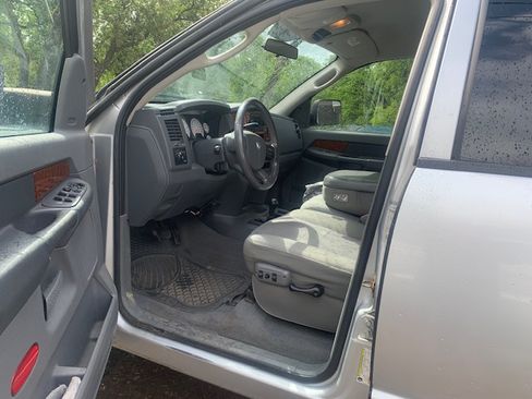 Used 2006 Dodge Ram 2500 Truck SLT w/ Quad Cab Big Horn Value Group image 8