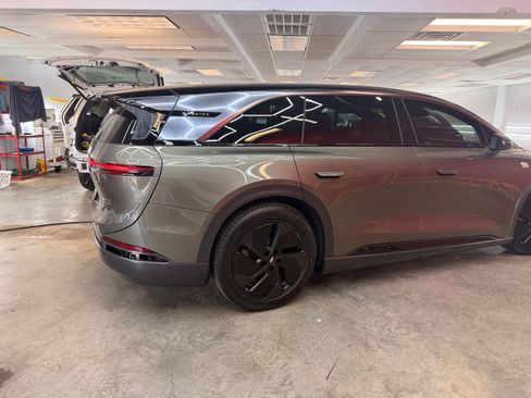 Used 2026 Lucid Gravity Dream image 5