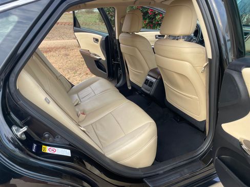 Used 2013 Toyota Avalon XLE Touring image 12