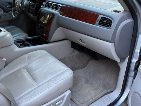 Used 2012 Chevrolet Tahoe LT w/ Luxury Package image 6