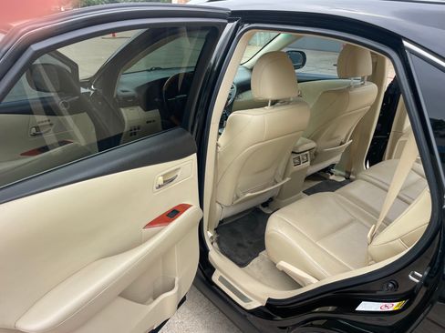 Used 2010 Lexus RX 350 2WD image 10