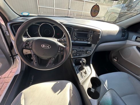 Used 2013 Kia Optima LX image 8
