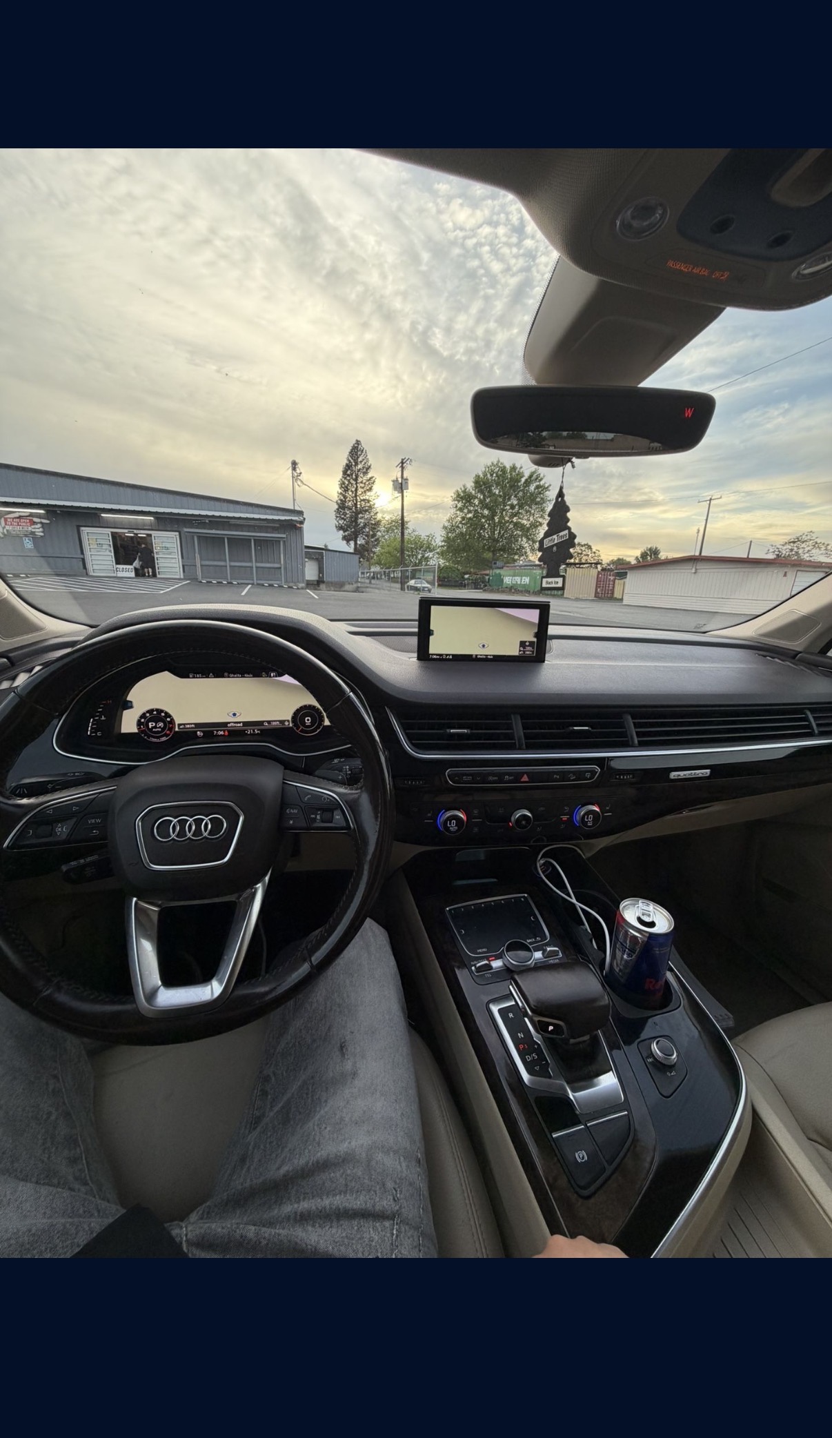 Used 2017 Audi Q7 3.0T Premium Plus AWD/4WD image 9