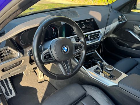 Used 2021 BMW 330e w/ M Sport Package image 9