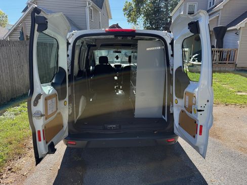 Used 2016 Ford Transit Connect XL image 13