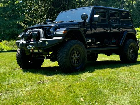 Used 2021 Jeep Wrangler Unlimited Rubicon w/ Trailer Tow Package AWD/4WD image 2
