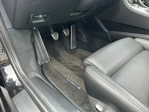 Used 2012 Porsche 911 Carrera RWD image 18