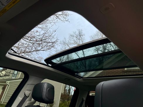 Used 2024 Toyota Tundra Limited w/ TRD Off-Road Package image 15