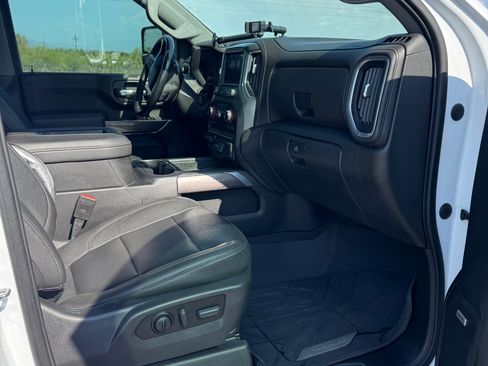 Used 2022 Chevrolet Silverado 2500 LTZ w/ LTZ Plus Package AWD/4WD image 10