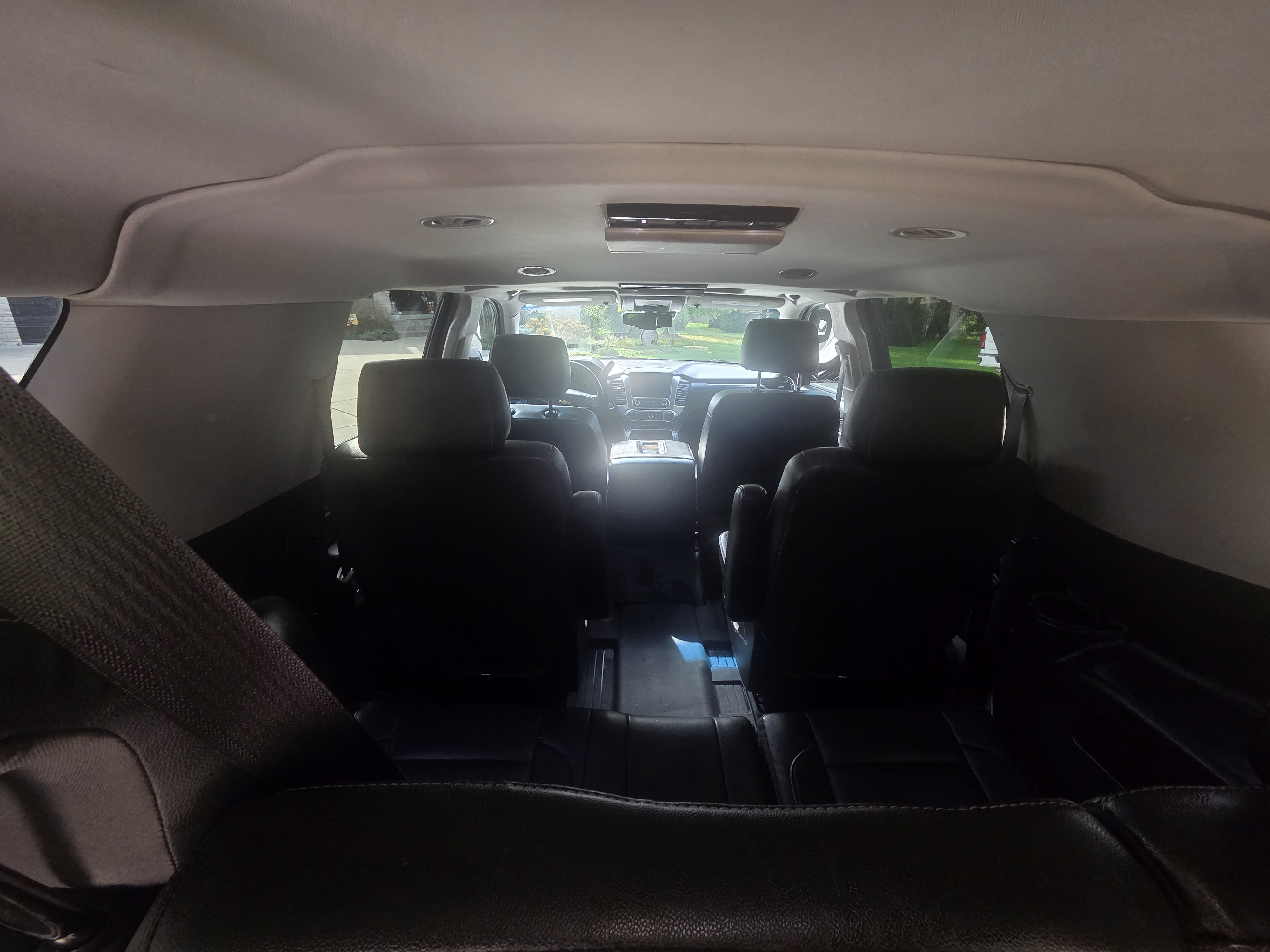 Used 2020 Chevrolet Suburban Premier AWD/4WD image 19