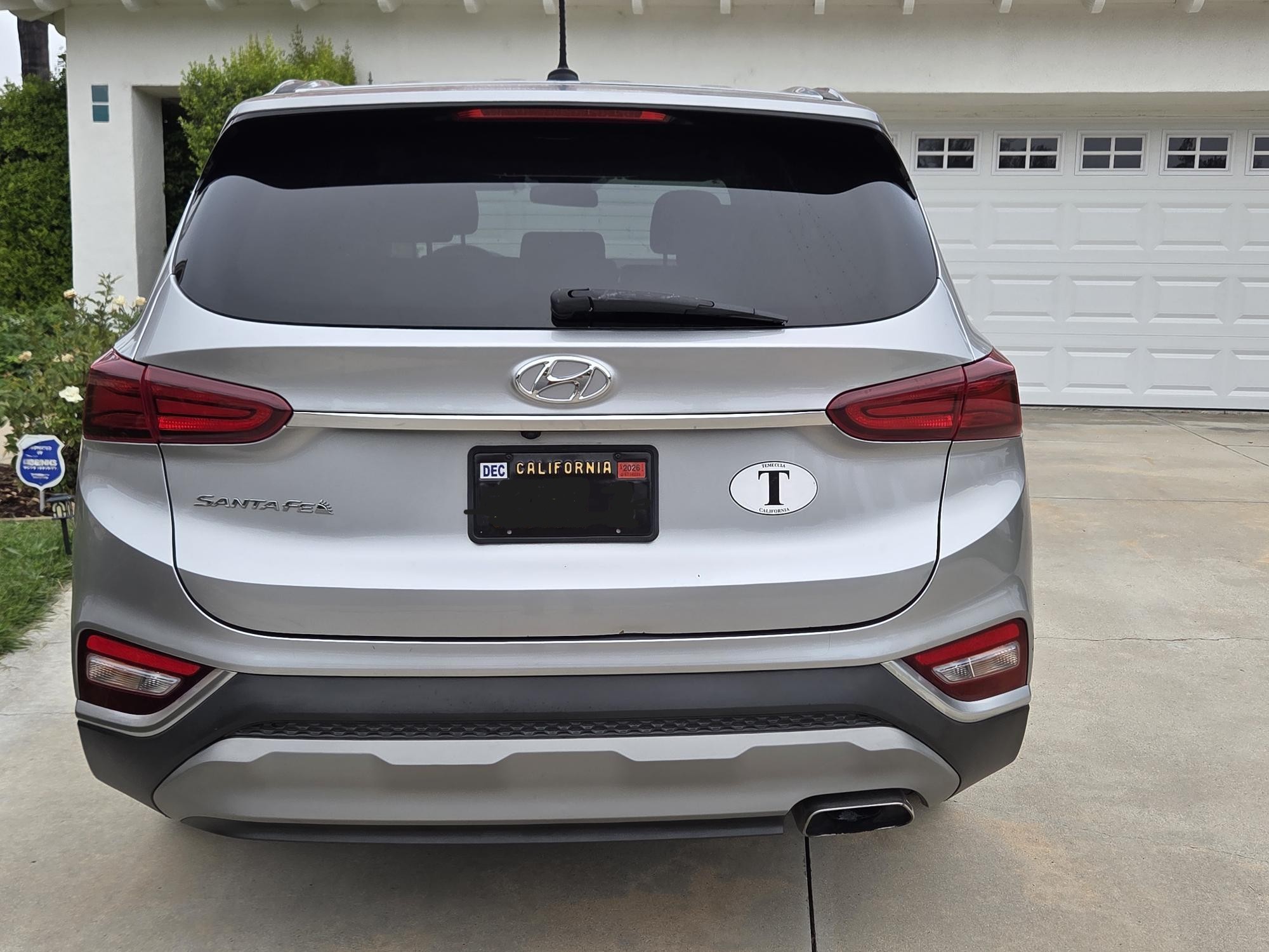 Used 2020 Hyundai Santa Fe SE w/ Cargo Package FWD image 9
