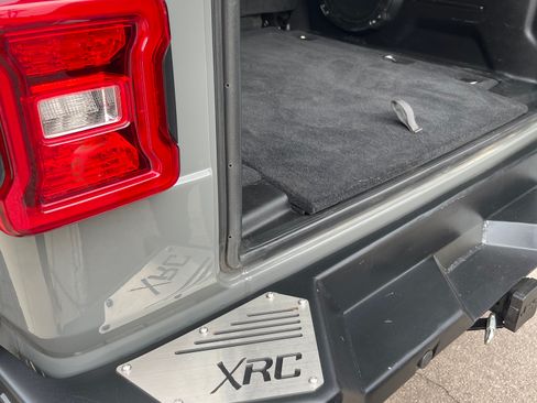 Used 2019 Jeep Wrangler Unlimited Rubicon w/ Dual Top Group image 16