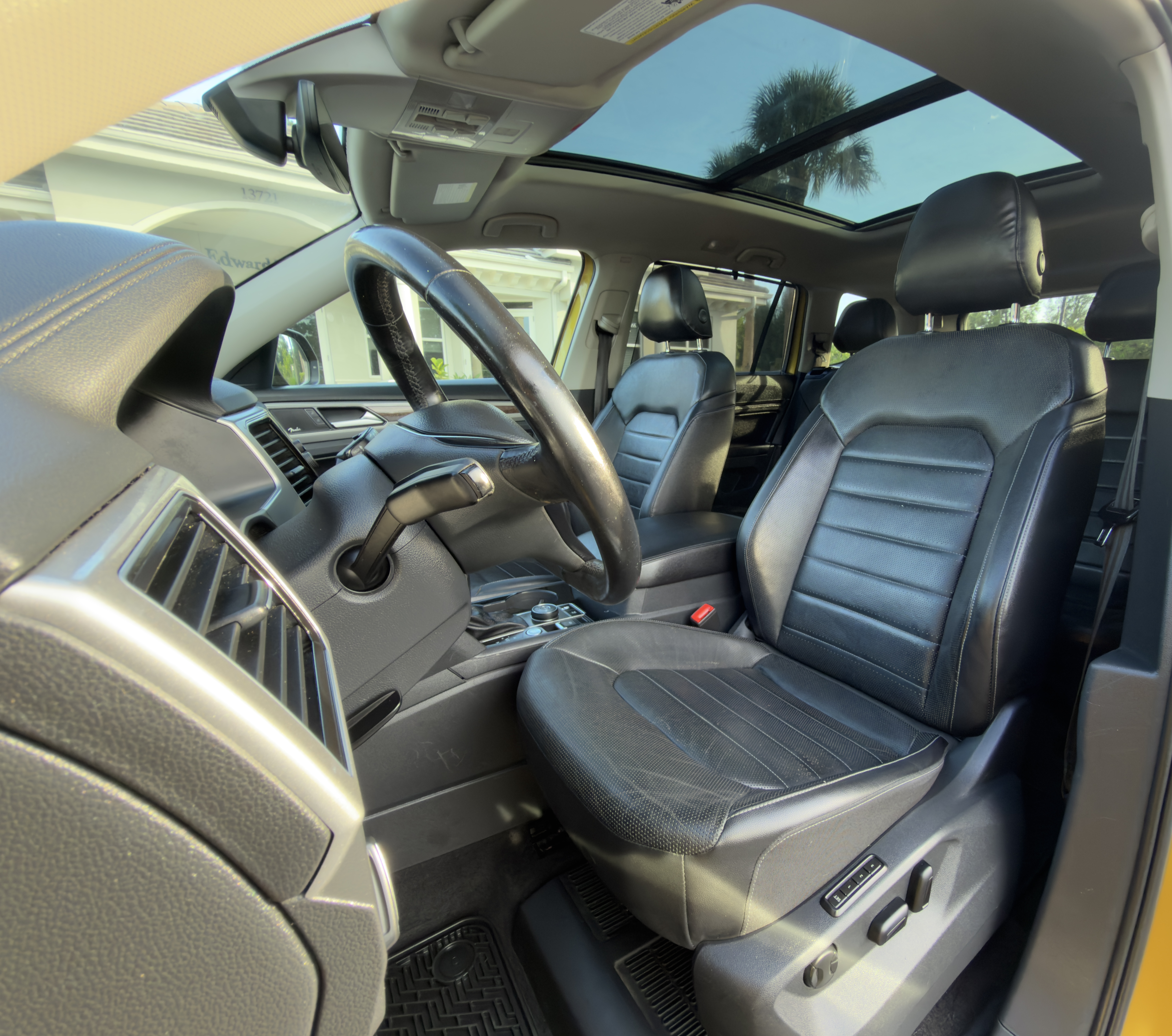 Used 2018 Volkswagen Atlas SEL Premium AWD/4WD image 12