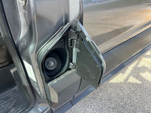 Used 2021 Ford Transit 350 XLT image 24