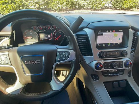 Used 2015 GMC Yukon SLT w/ Open Road Package image 12