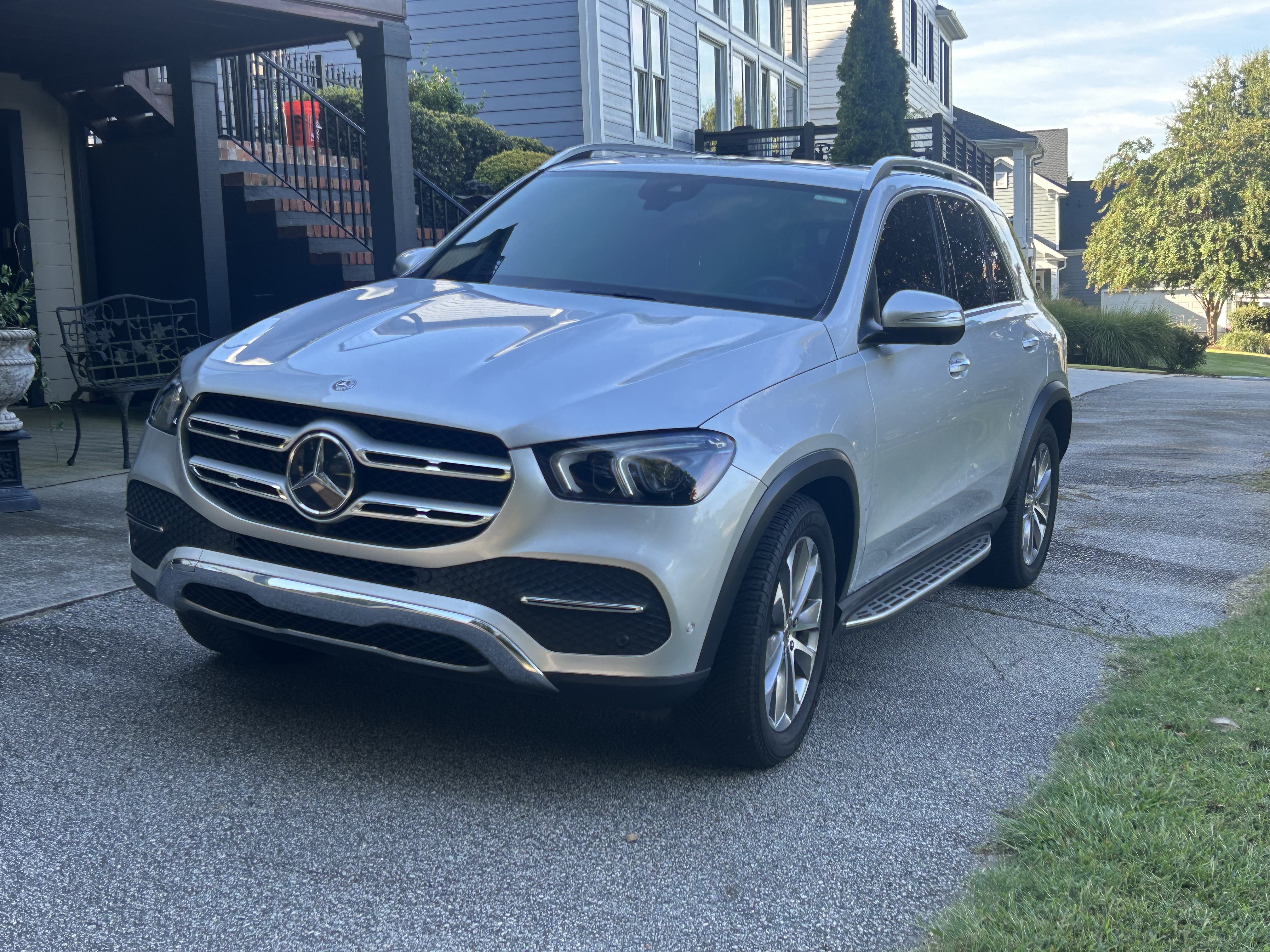 Used 2020 Mercedes-Benz GLE 350 4MATIC image 1