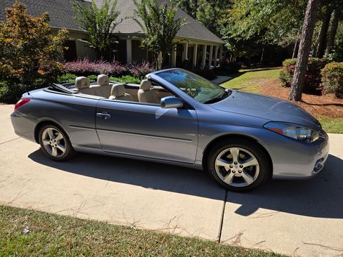 Used 2007 Toyota Solara SLE image 1