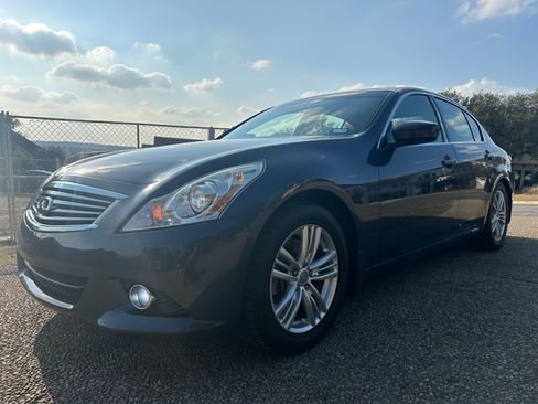 Used 2013 INFINITI G37 Journey w/ Premium Pkg image 4