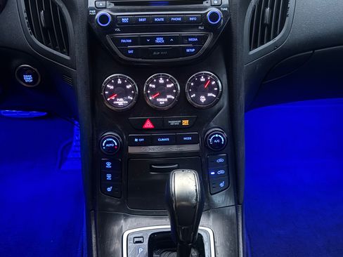 Used 2015 Hyundai Genesis 3.8 image 15