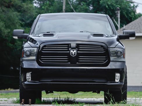 Used 2015 RAM 1500 Sport w/ Convenience Group AWD/4WD image 21