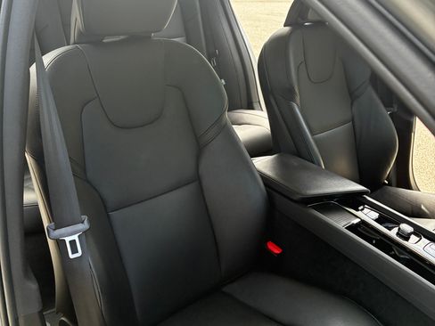 Used 2024 Volvo S60 B5 Core FWD image 16