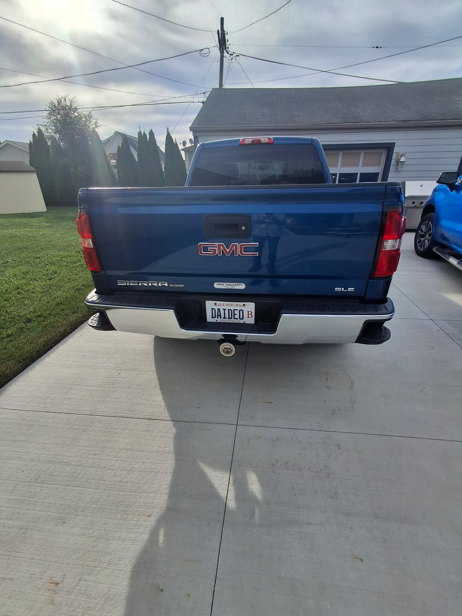 Used 2019 GMC Sierra 1500 SLE w/ SLE Value Package AWD/4WD image 5