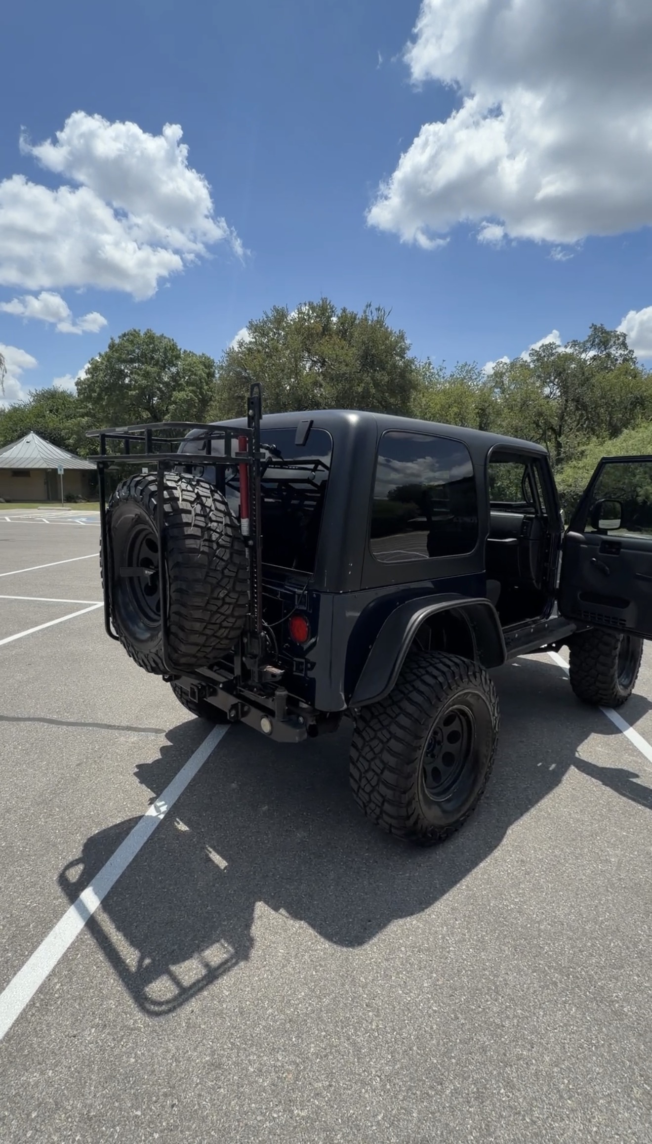 Used 2004 Jeep Wrangler Rubicon w/ Dual Top Group AWD/4WD image 11