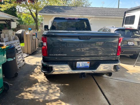 Used 2020 Chevrolet Silverado 2500 LTZ w/ LTZ Premium Package image 4