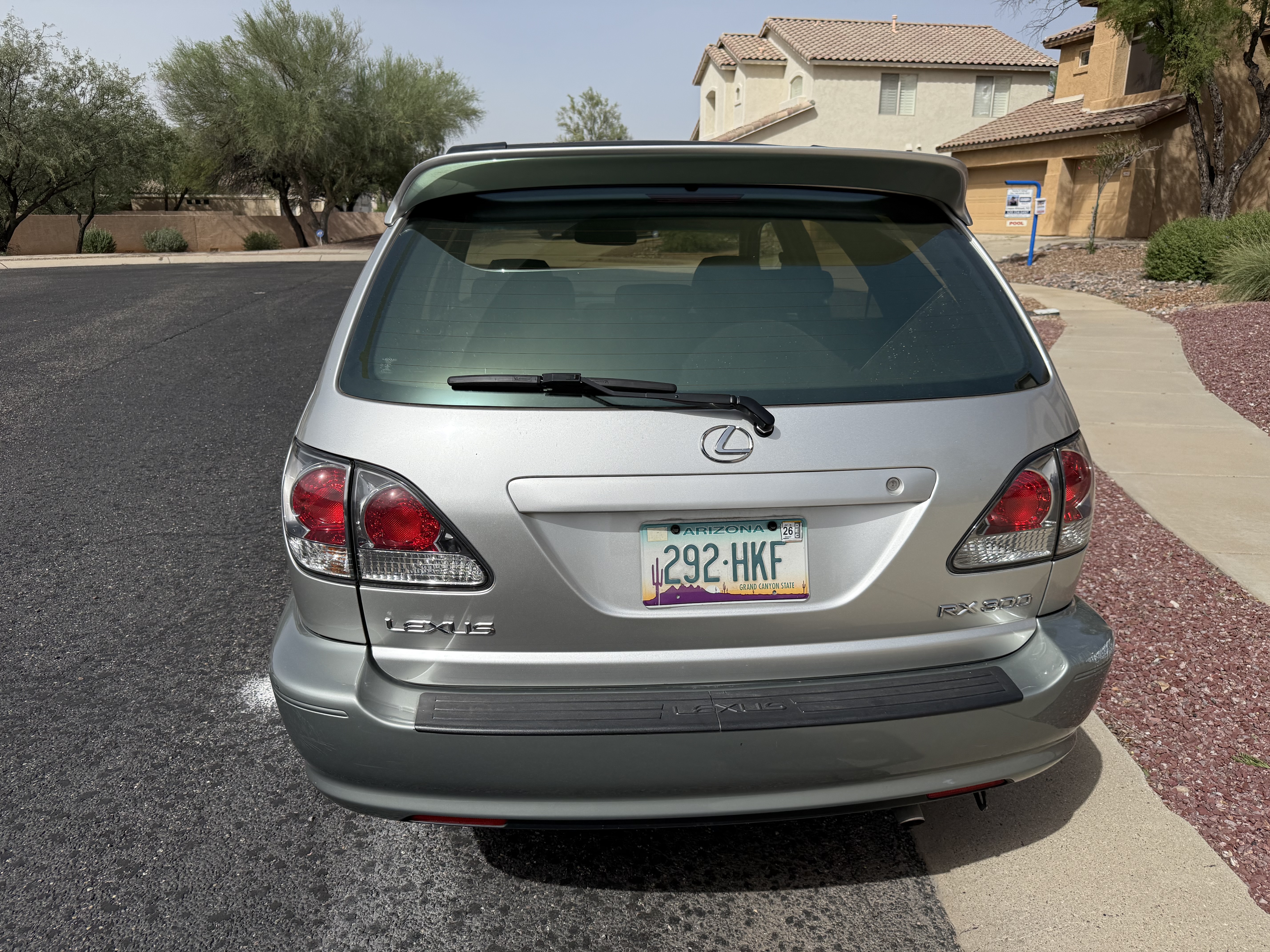 Used 2002 Lexus RX 300 FWD image 2