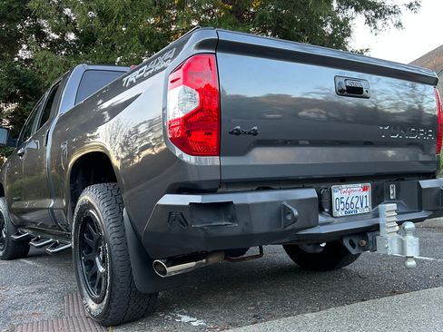 Used 2015 Toyota Tundra SR5 w/ TRD Off Road Package image 8
