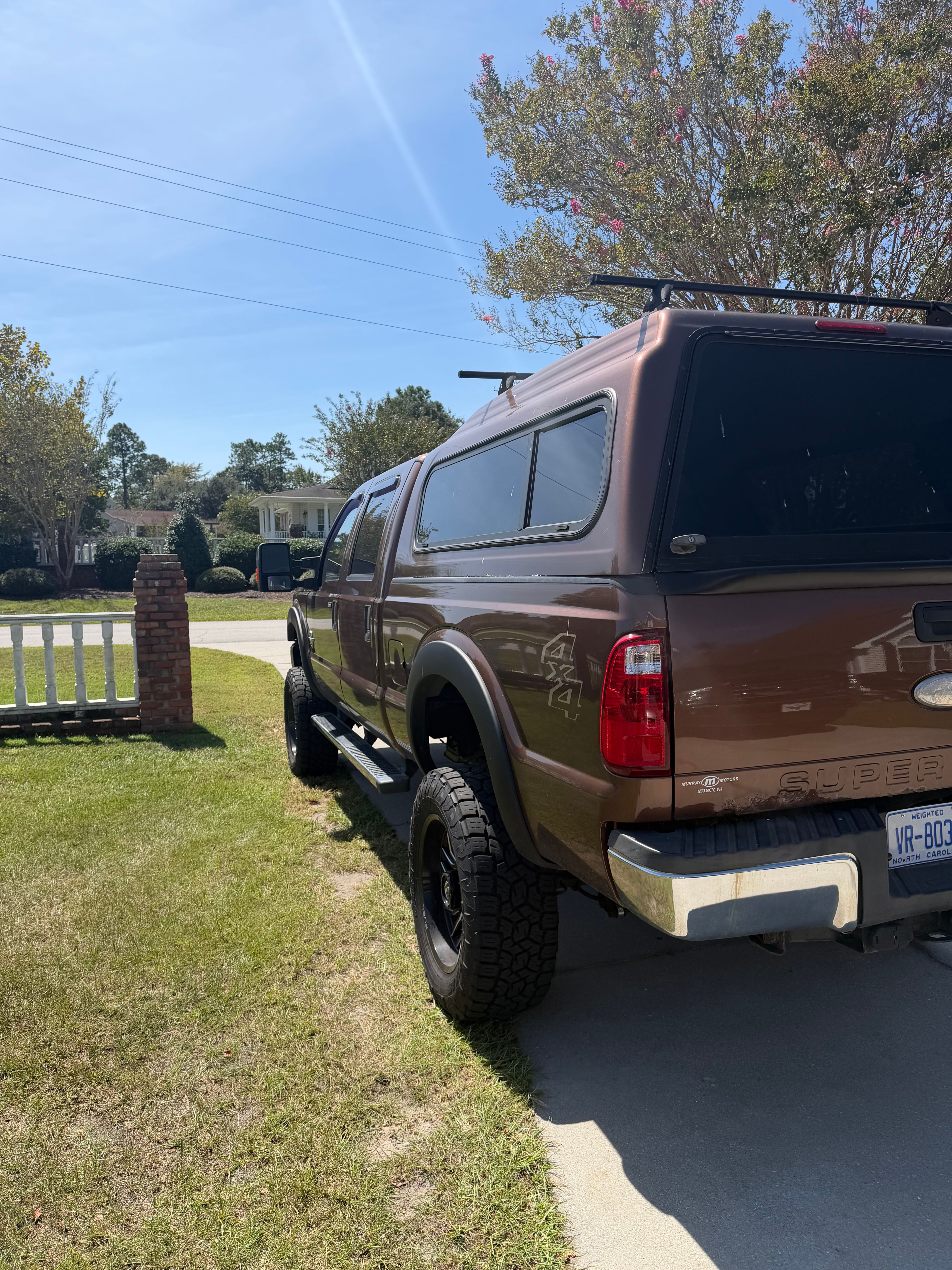 Used 2012 Ford F250 XLT w/ XLT Premium Pkg AWD/4WD image 2