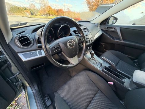 Used 2012 MAZDA MAZDA3 i Touring image 24