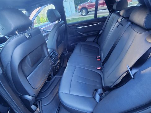 Used 2017 BMW X5 xDrive40e image 16
