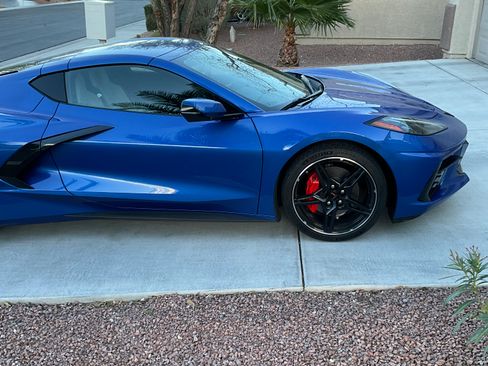 Used 2022 Chevrolet Corvette Stingray Coupe w/ 1LT image 9