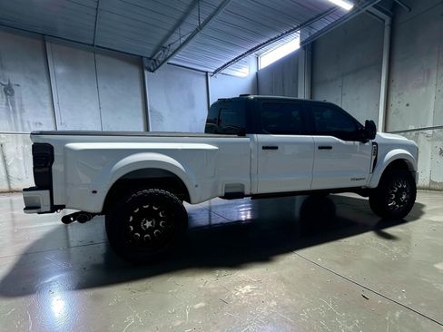 Used 2024 Ford F450 Limited w/ FX4 Off-Road Package AWD/4WD image 10