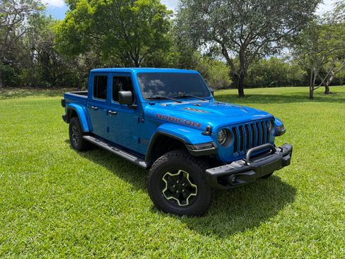 Used 2021 Jeep Gladiator Rubicon AWD/4WD image 2