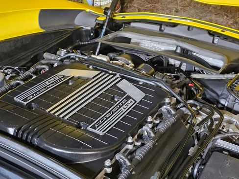 Used 2015 Chevrolet Corvette Z06 w/ 2LZ Preferred Equipment Group image 18