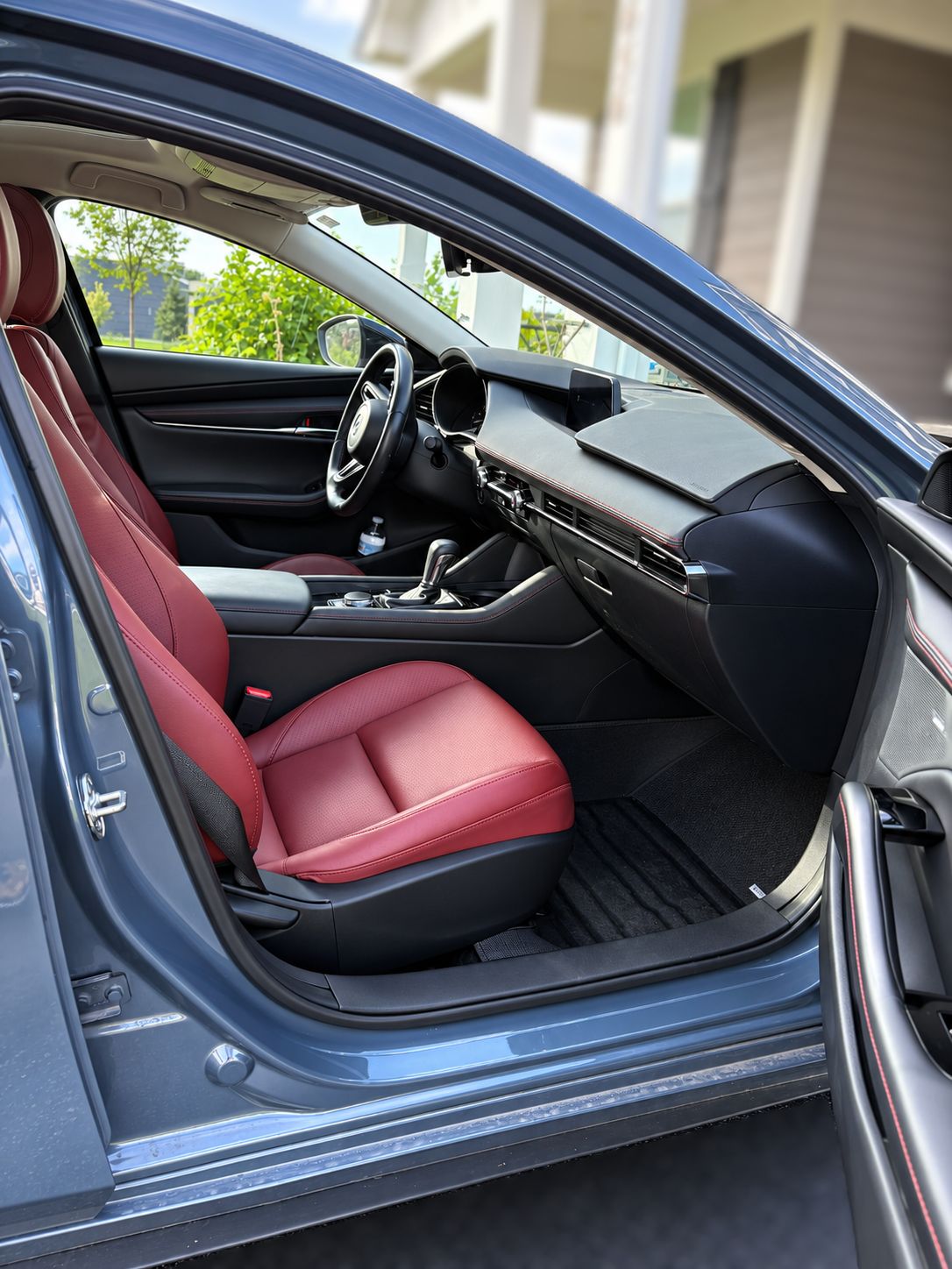 Used 2023 MAZDA MAZDA3 s FWD image 6