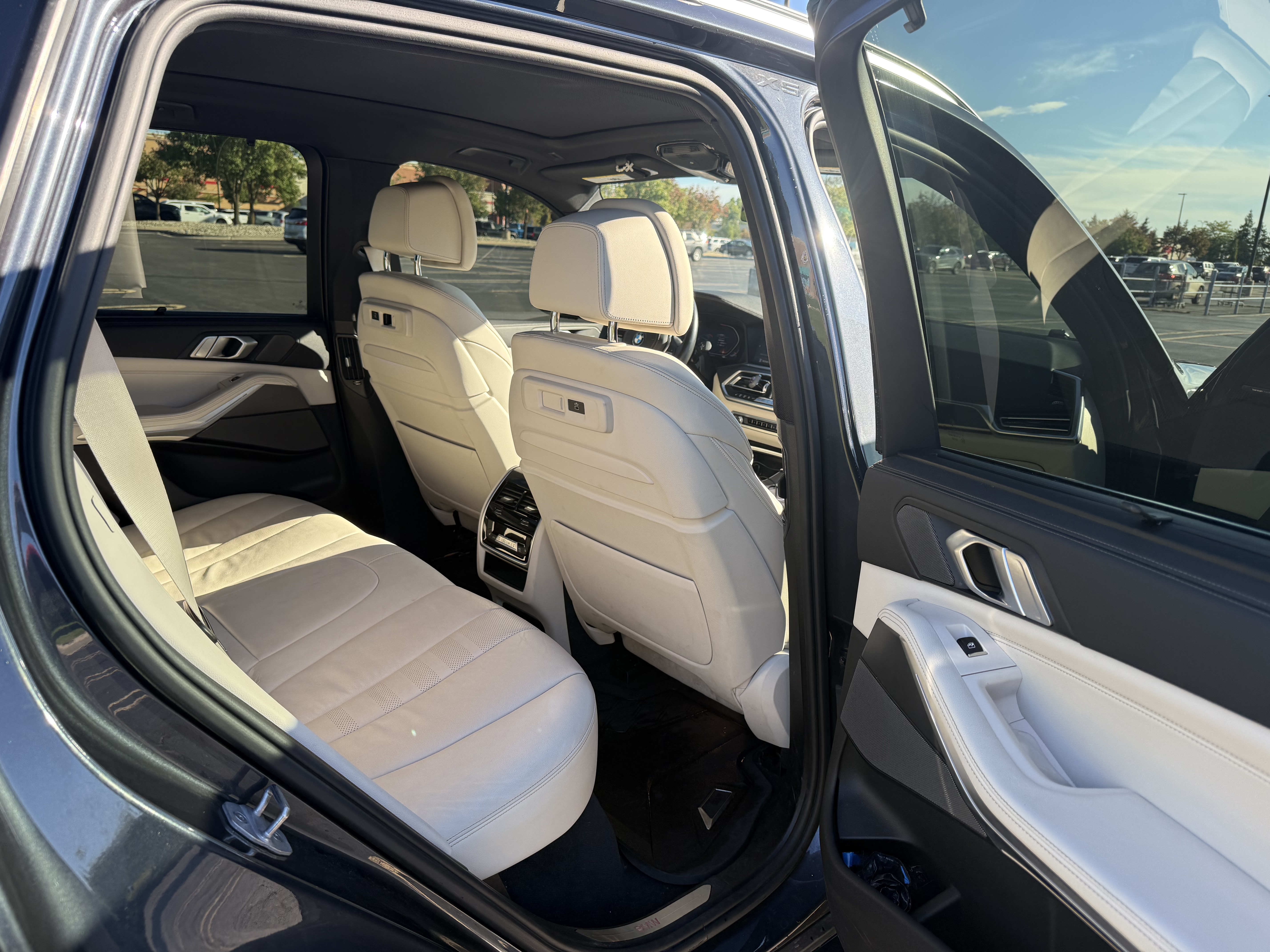 Used 2020 BMW X5 xDrive40i AWD/4WD image 8