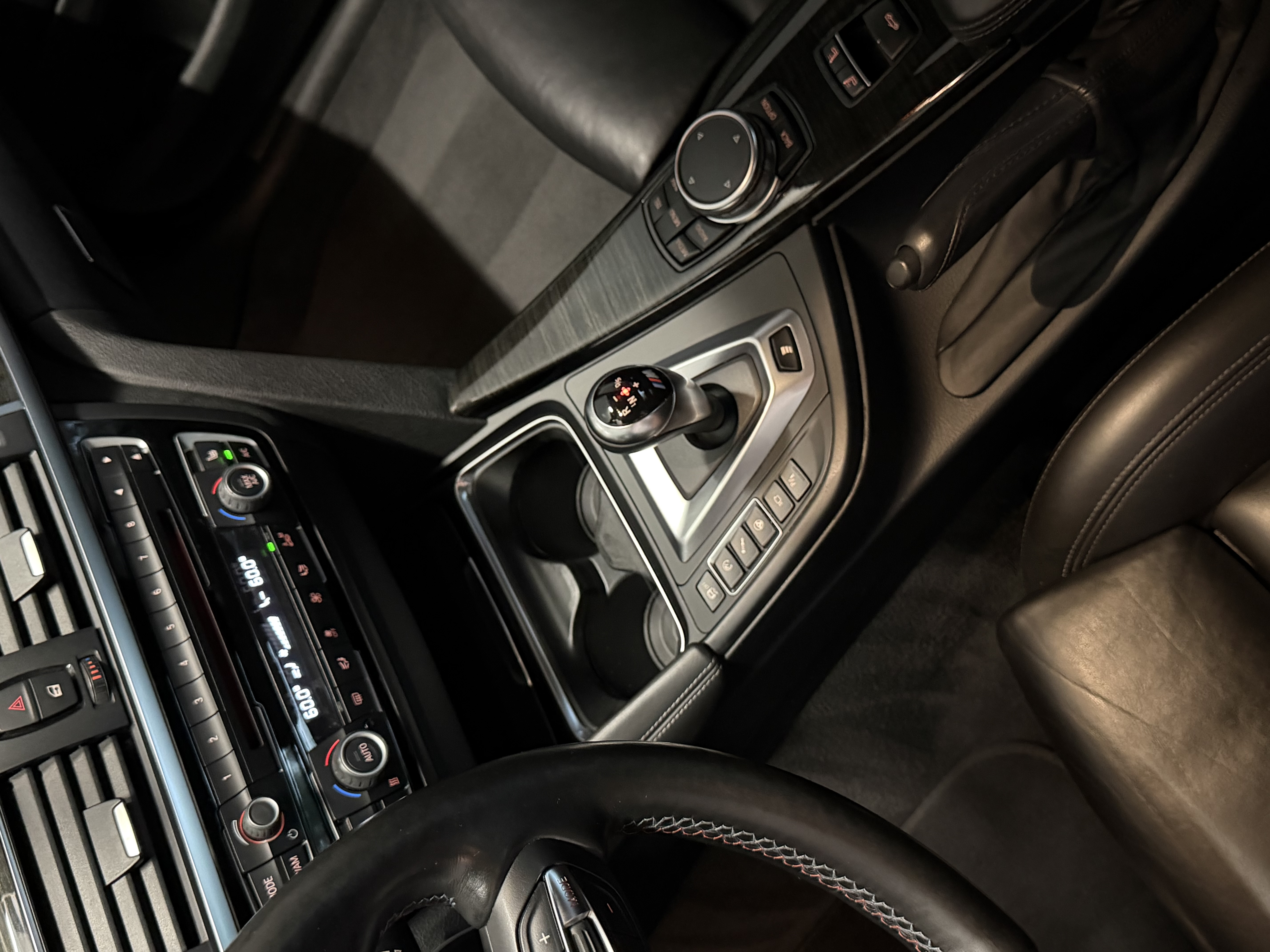 Used 2016 BMW M4 Convertible RWD image 19