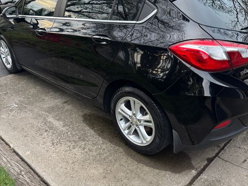 Used 2018 Chevrolet Cruze LT image 4