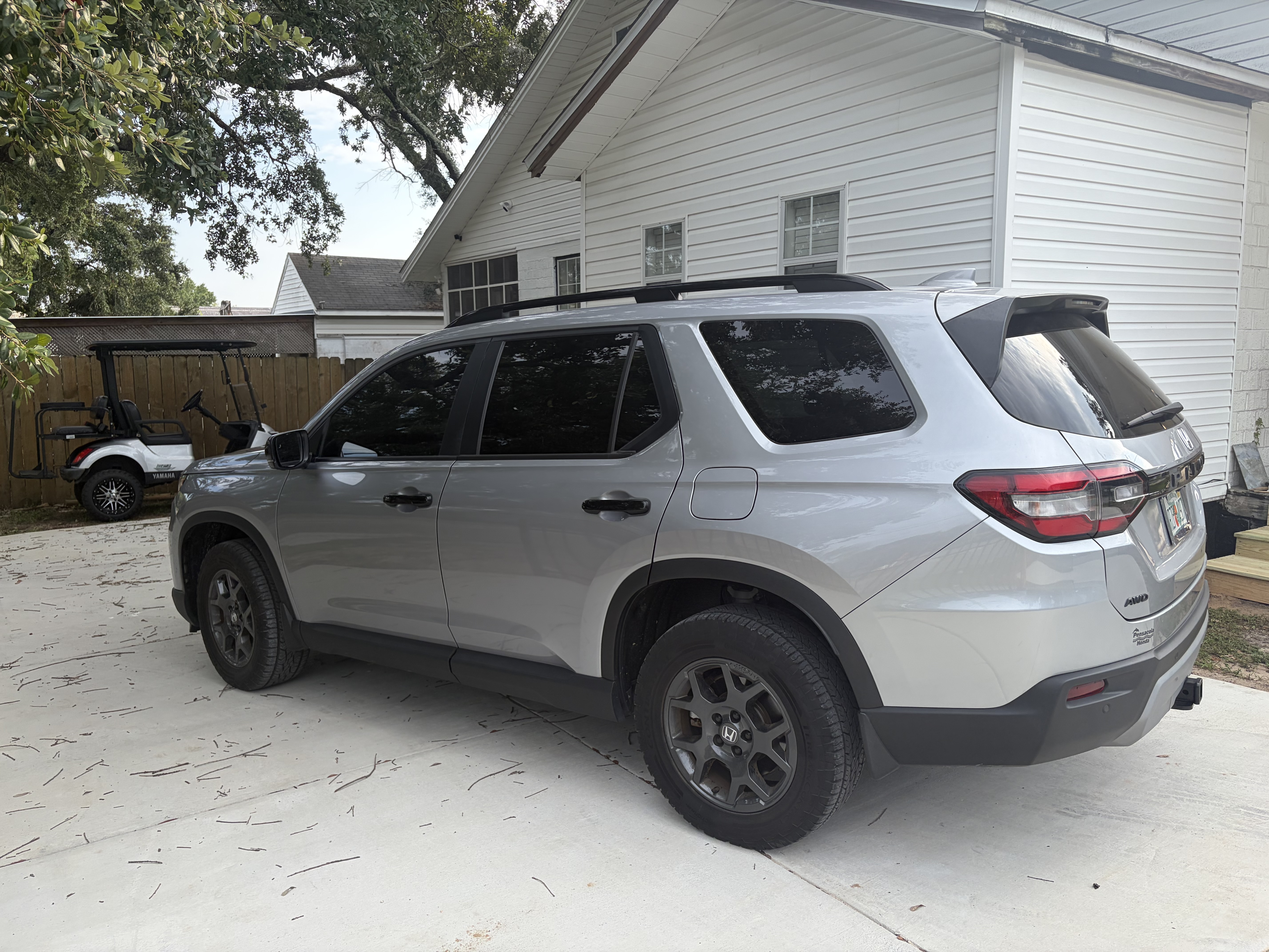 Used 2025 Honda Pilot TrailSport image 4